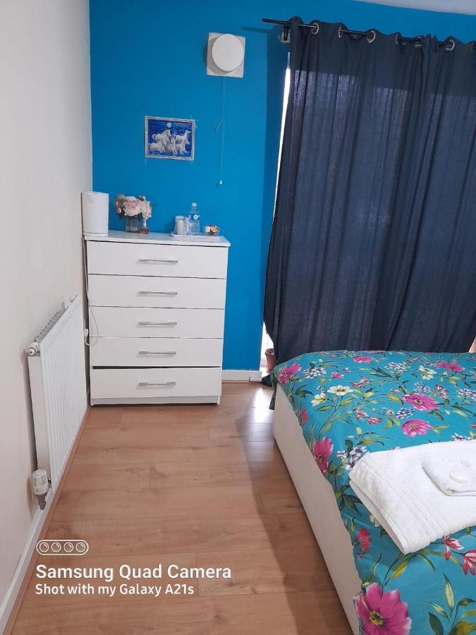 Beautiful 1 Bedroom Ground Floor With Shared Bathroom London Luaran gambar