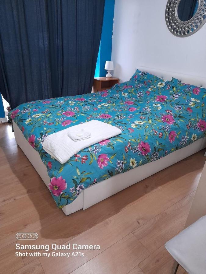 Beautiful 1 Bedroom Ground Floor With Shared Bathroom London Luaran gambar